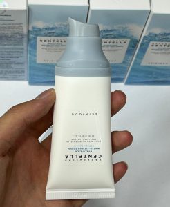 ضد آفتاب سنتلا اسکین 1004 skin هیالو سیکا