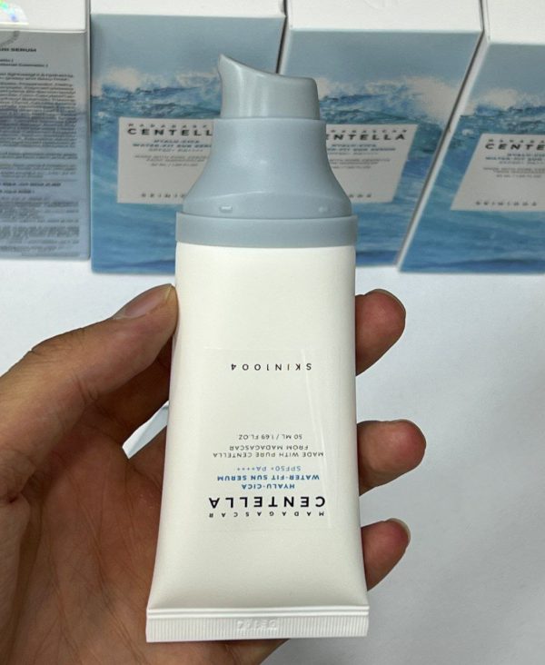 ضد آفتاب سنتلا اسکین 1004 skin هیالو سیکا اصل